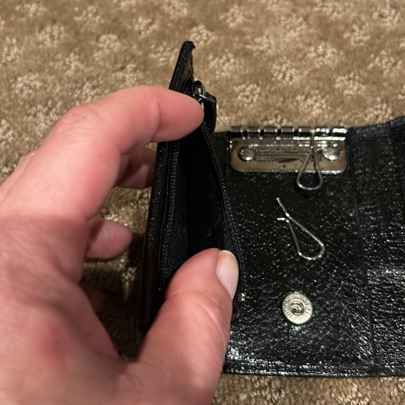 Gucci Black leather and Cloth Tri Fold Snap Key Holder. Description In Photos. - Picture 9 of 11